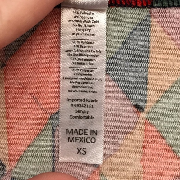 LuLaRoe Women’s Classic Tee Top Size XS - Picture 5 of 5